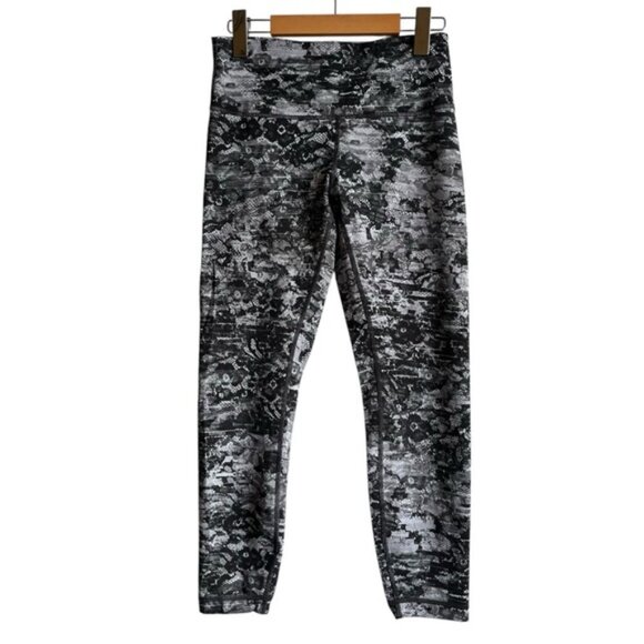 Lululemon Wunder Under High-Rise 7/8 Tight Size 8 *Full-On Luxtreme 25" - Picture 2 of 14